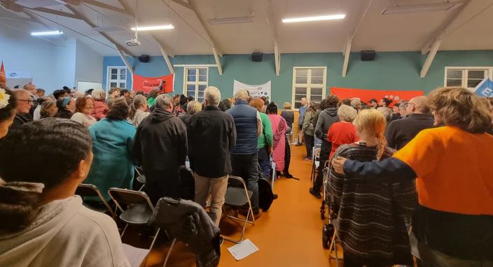 Community support as Resene workers call for a living wage