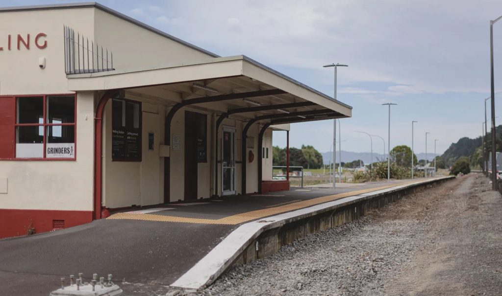Tracks and lines removed after closure of Melling Station